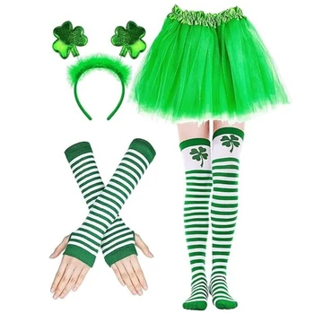 В комплект женского костюма на ирландский день входят юбка, повязка на голову, высокие носки и нарукавник