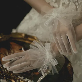 Модные свадебные кружевные перчатки в корейском стиле, Тонкое короткое эластичное платье для этикета, Элегантные перчатки с жемчужным кружевным бантом, солнцезащитные перчатки из бисера